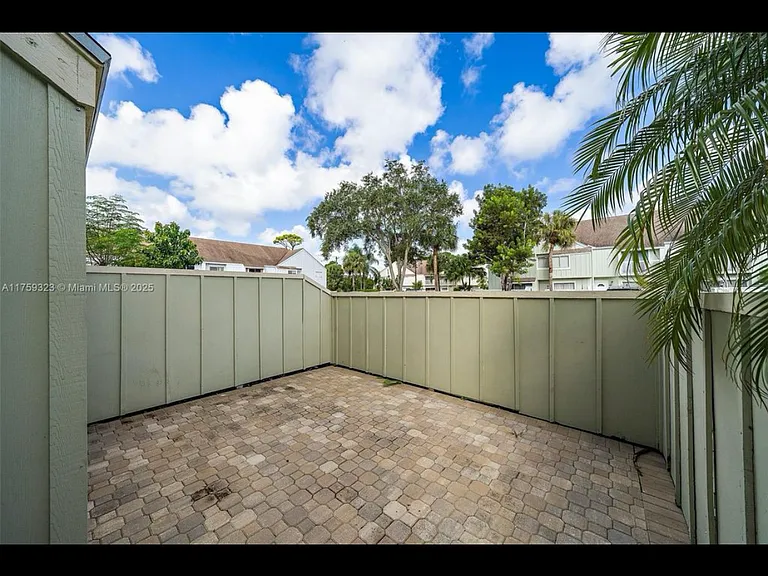 6351 Riverwalk Ln #4 — Photo 27