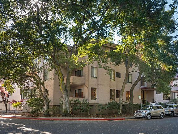 2nd image of 101 Arroyo Ct APT 8