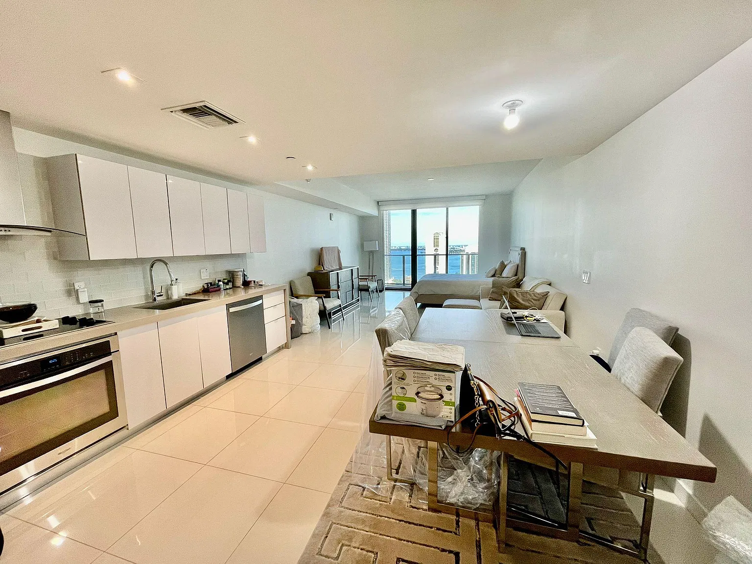 Studio, 590 sqft, $2,600 — Photo 3