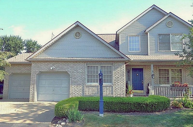 1st image of 7129 Bentley Ct NW