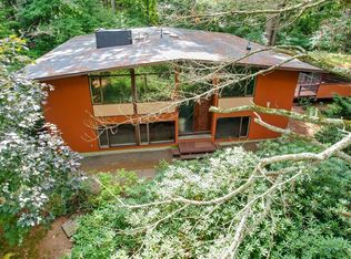 12 Greenwood Rd, Dover, MA 02030