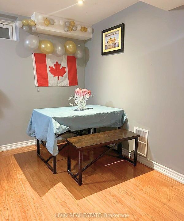 1st image of 55 Peachleaf Cres