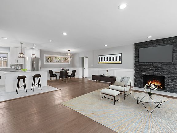 2nd image of 1301 Lundergan Ave