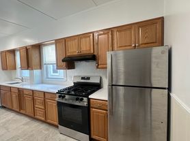 67 Pine St, Swampscott, MA