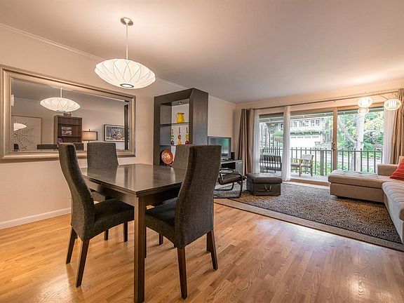 5th image of 2323 Eastridge Ave APT 523