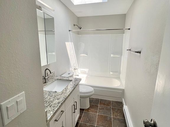 5th image of 10757 Greenwood Ave N APT 423