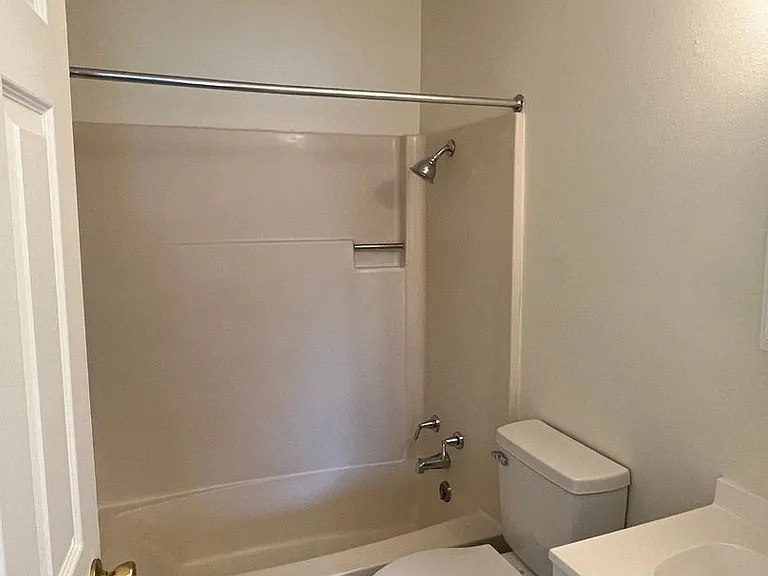 3010 W Omaha St — Photo 17