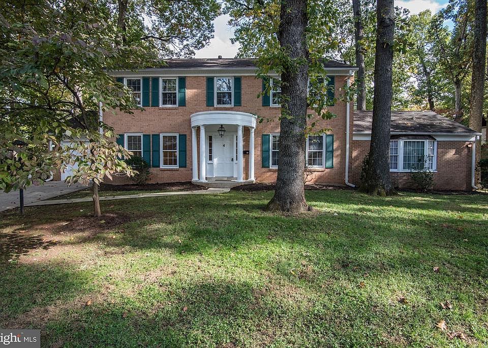 1st image of 4 Bracknell Cir