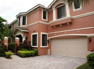 2890 Kinsington Cir, Weston, FL 33332