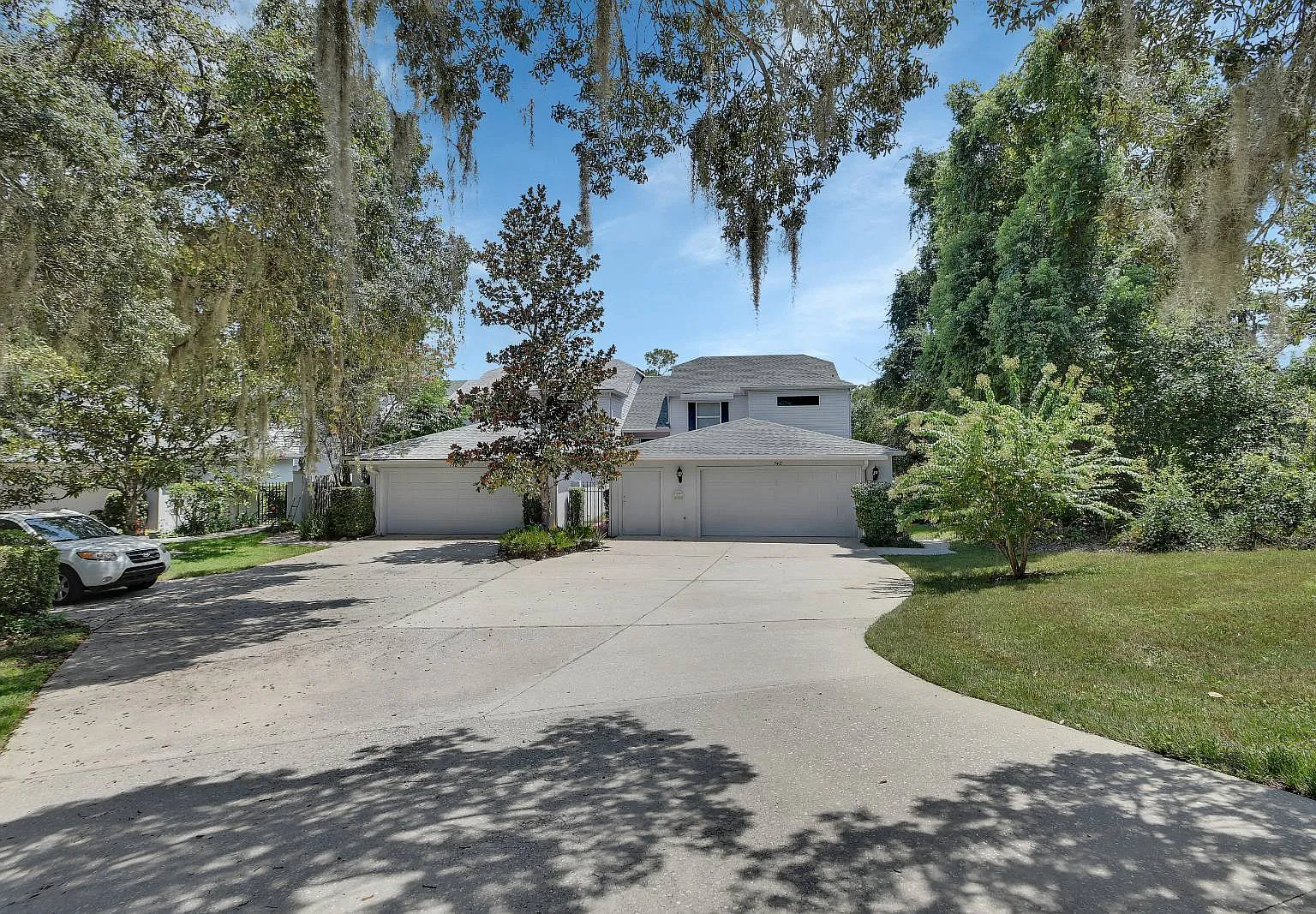 4 bed, 3.0 bath, 2916 sqft, $3,250 — Photo 1