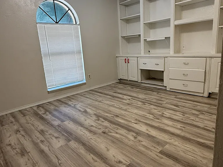 949 Middle Cove Dr — Photo 12
