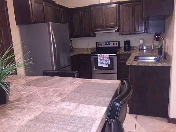 3rd image of 305 W Amy Dr #305