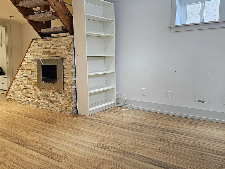 222 Patricia Ave — Photo 6