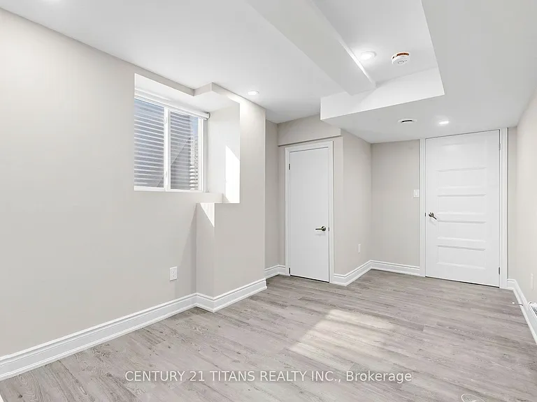 270 Forestwalk St #LOWER — Photo 30