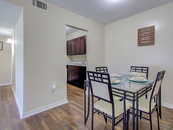 3rd image of 1595 W Highland Dr #1B-1Ba-735Sqft