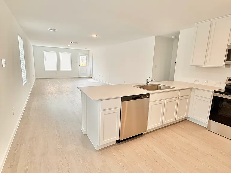 20910 Sumac Grv — Photo 9