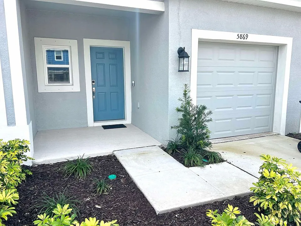 5869 Biscotti St