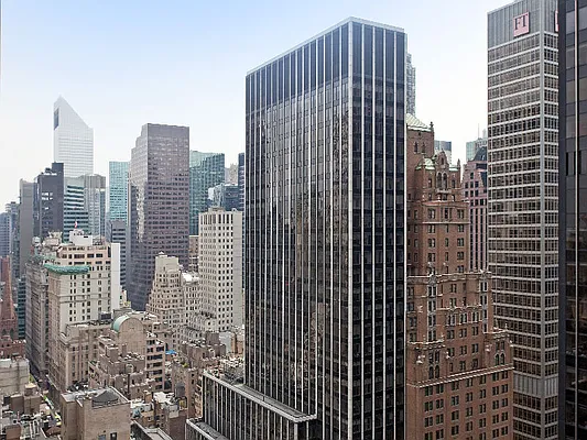 Sold by Sotheby's International Realty | media 28