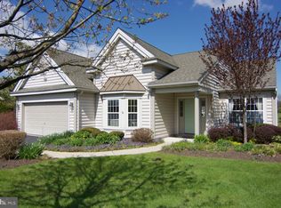 319 Charleston Ln, Reading, PA 19610