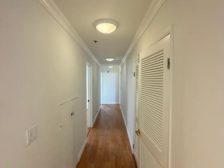 1238 S Holt Ave #2 — Photo 34