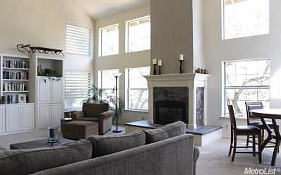 3rd image of 11420 Valley Oak Dr