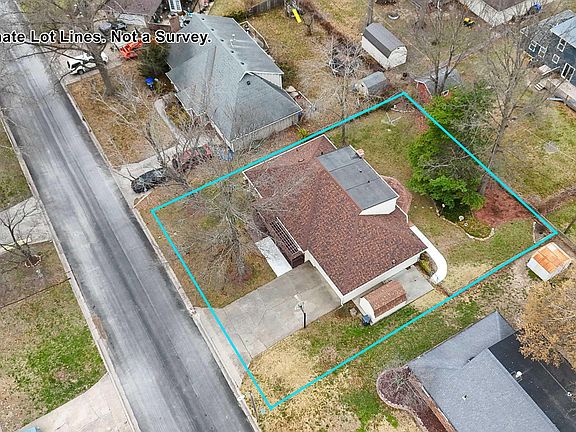 2nd image of 2614 Plaza Ave