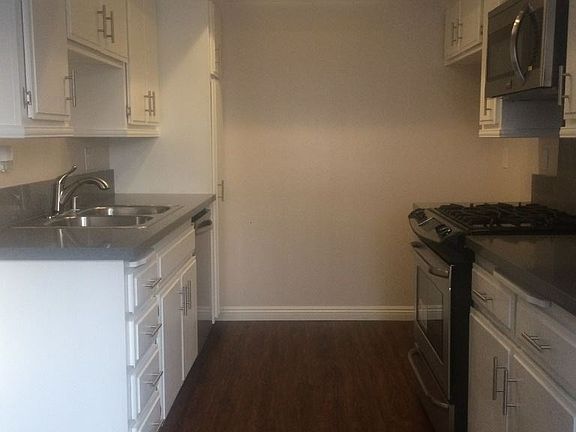 4th image of 17126 Woodruff Ave APT B