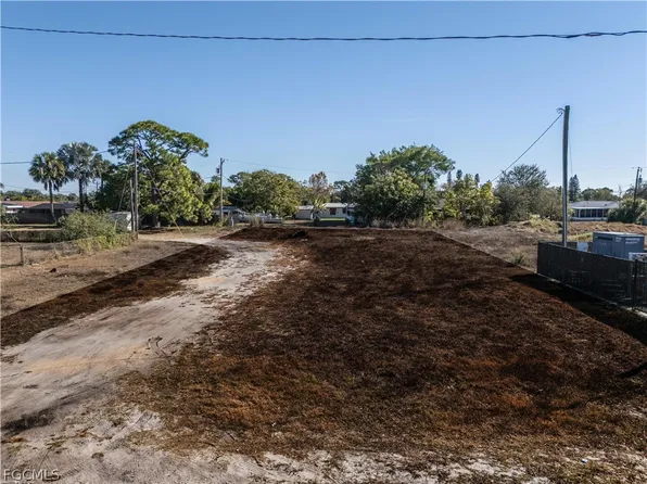 56 Illinois Rd, Lehigh Acres, FL 33936