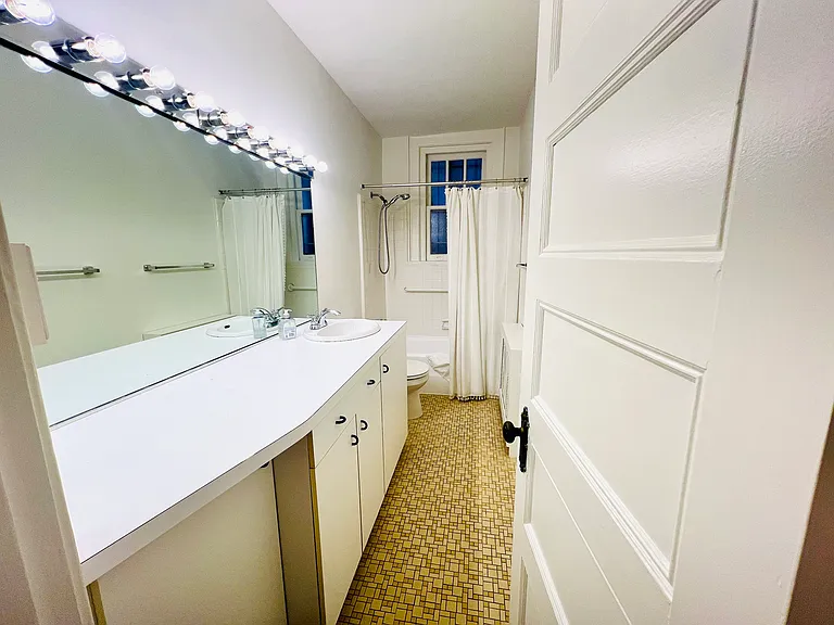 2311 Connecticut Ave NW #104 — Photo 16