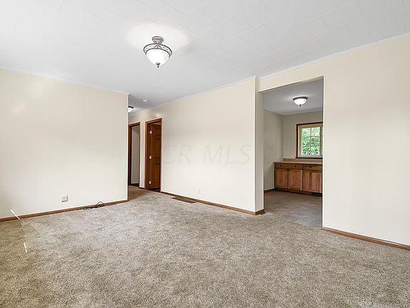 3rd image of 251 Sherwood Dr