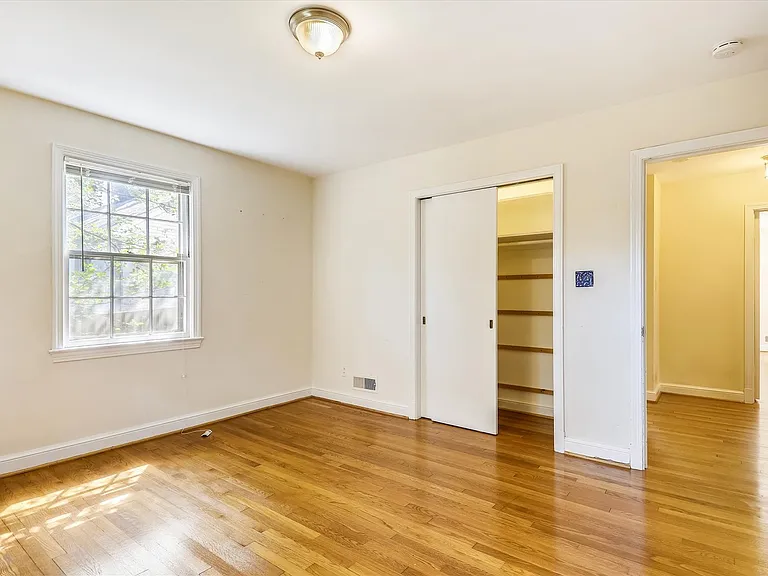 3303 Winnett Rd — Photo 16