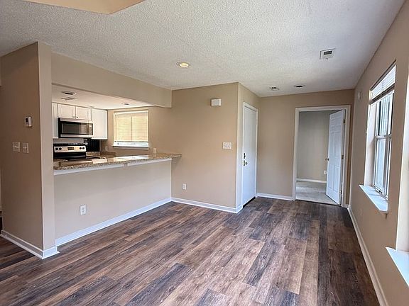 3rd image of 12750 Saint George St APT E