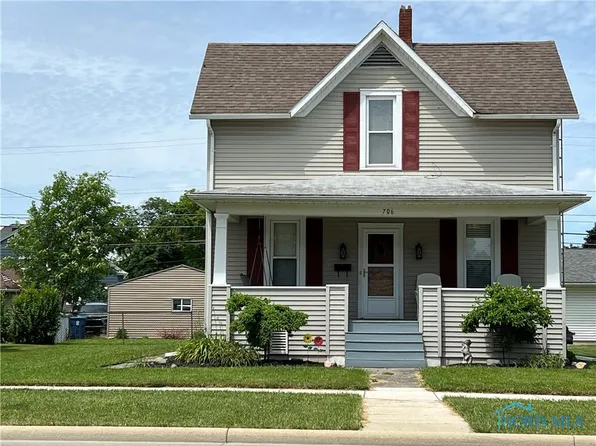 706 Rawson Ave, Fremont, OH 43420