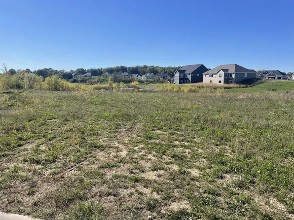 W220N4551 TIMBER DRIVE #Lt167, Pewaukee, WI 53072