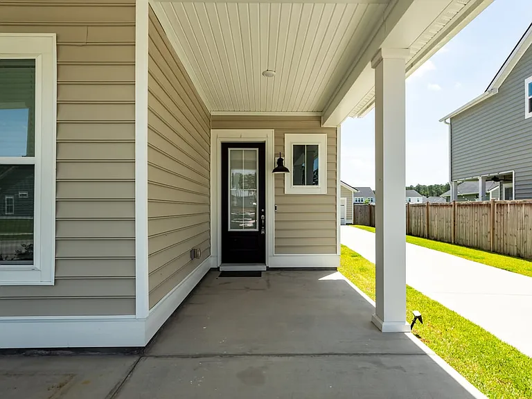 214 Narrowleaf Ave — Photo 3