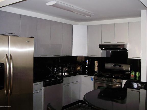 3rd image of 63 Jennifer Pl #B