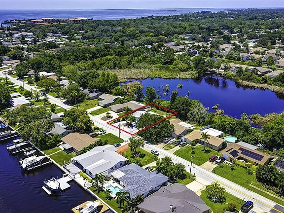 3rd image of 379 Westwinds Dr