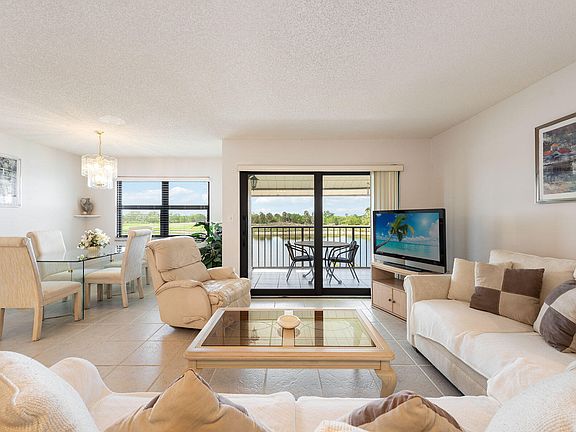 2nd image of 1532 Mainsail Dr #4