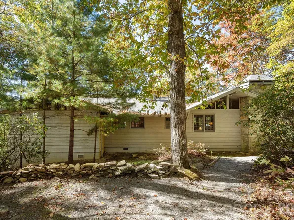 191 Friar Tuck Ln, Brevard, NC 28712