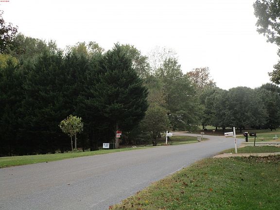 4th image of 1264 Highland Bluff Ct
