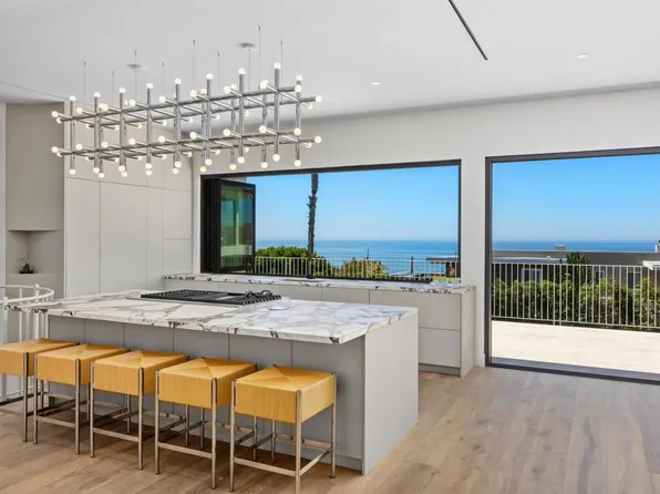 1506 Summit Ave, Cardiff, CA 92007