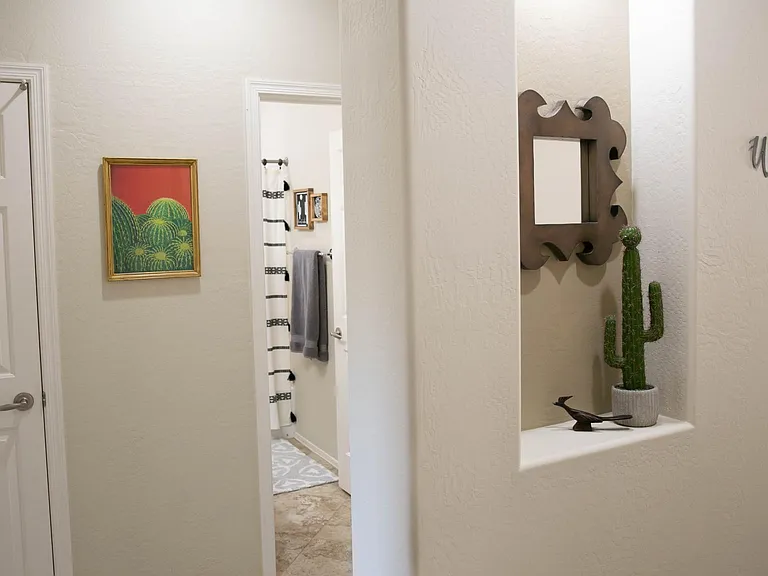 1814 W Eastman Dr — Photo 9