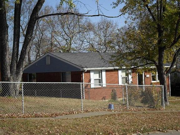 2nd image of 16 Chickasaw Dr