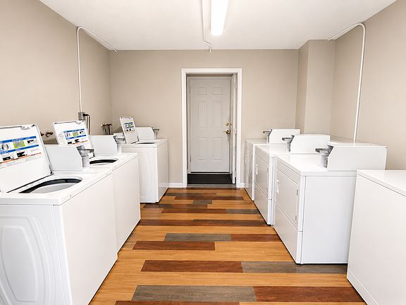 3rd image of 2432 Echo Valley Dr #2432