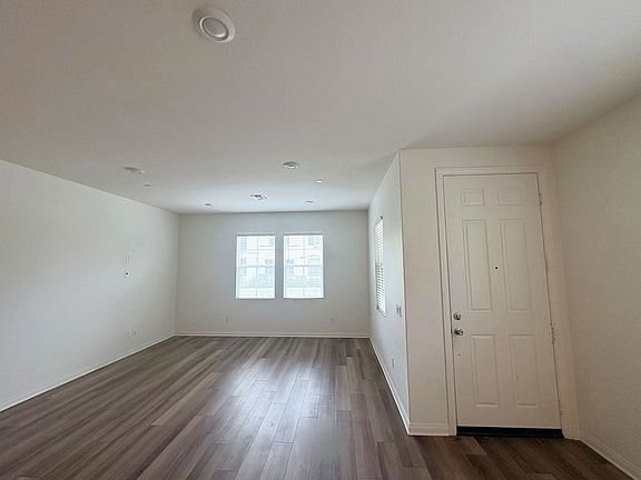 4th image of 4059 E Coronado Privado