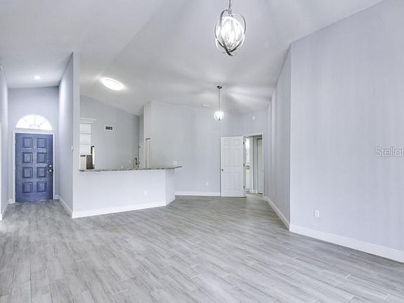 5th image of 14008 Pomelo Pl