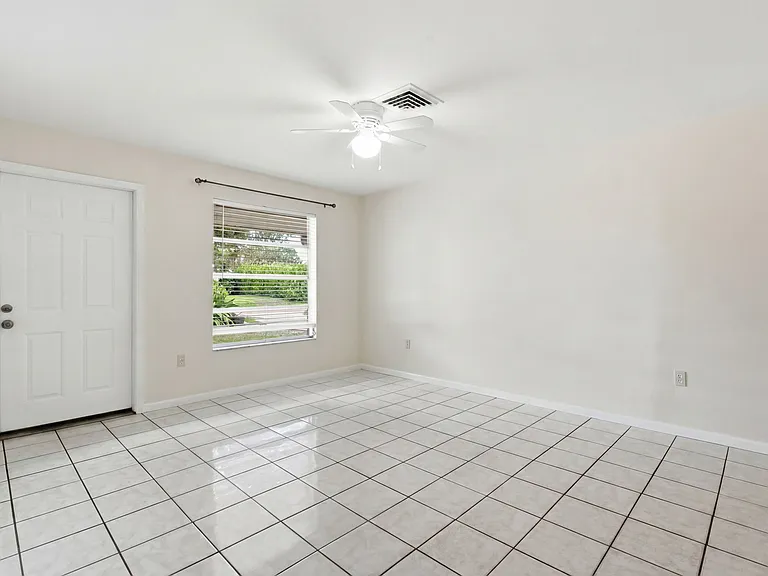 1195 S Alhambra Cir #1 — Photo 8