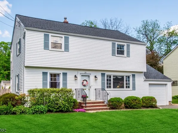 29 Burch Dr, Morris Plains Boro, NJ 07950