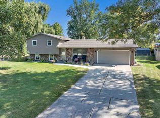 1862 Baltic Cir, Green Bay, WI 54311