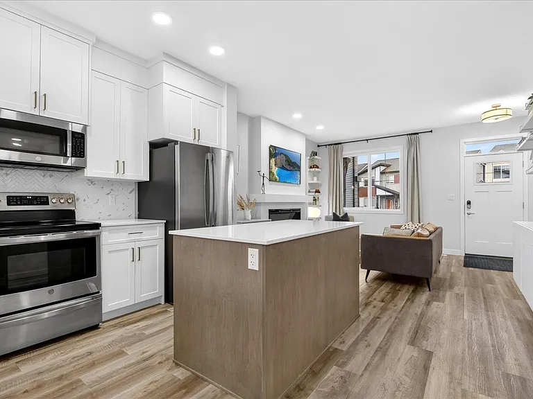 535 Paterson Way SW — Photo 25
